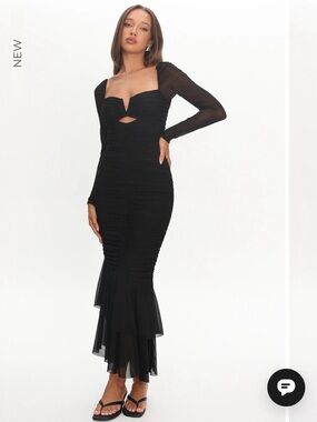 bronte high split gathered bust maxi dress champagne Selfie Leslie | Dresses | Selfie Leslie Bronte High Split Gathered Bust  Maxi Dress Champagne New With Tag